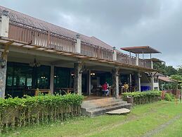 Akantuka Homestay