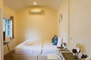 Akantuka Homestay