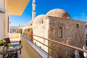 Polyxenia Suites