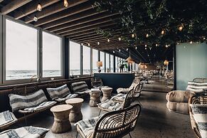 Ocean Hotel