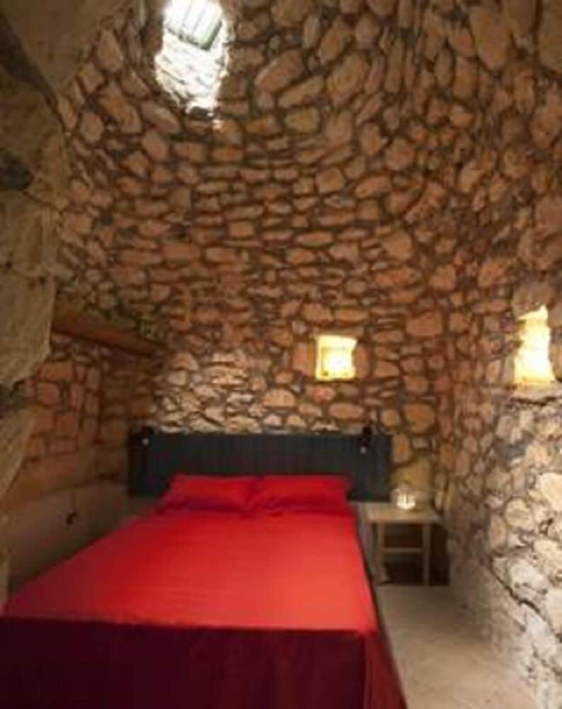 Trullo in the Wood