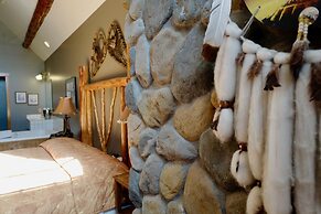 Sumas Mountain Lodge