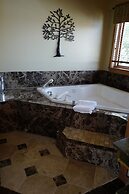 Sumas Mountain Lodge
