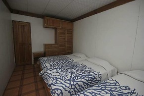 Hospedaje Yarisnori