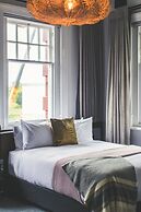 Clarence Hotel
