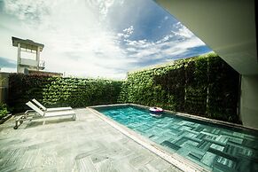 Jolia's House