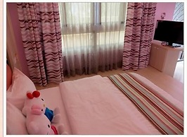 Fifi House