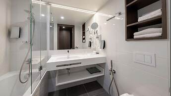 Wellton Riverside SPA Hotel