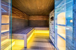 Wellton Riverside SPA Hotel
