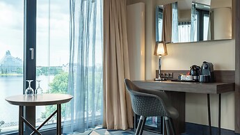 Wellton Riverside SPA Hotel