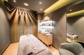 Wellton Riverside SPA Hotel