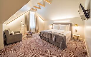Wellton Riverside SPA Hotel