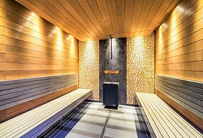 Wellton Riverside SPA Hotel