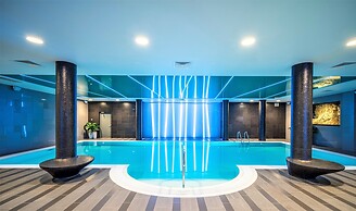 Wellton Riverside SPA Hotel