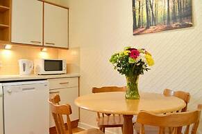 Crags View Apartment
