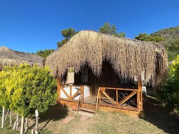 Green Pine Beach & Bungalows