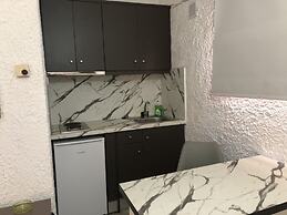 Katerina Apartments