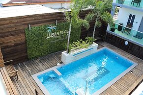 Barefoot Caye Caulker Hotel