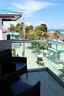 Barefoot Caye Caulker Hotel