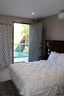 Barefoot Caye Caulker Hotel