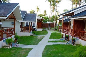 D's Ocean View Beach Resort