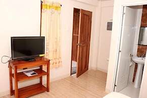 D's Ocean View Beach Resort