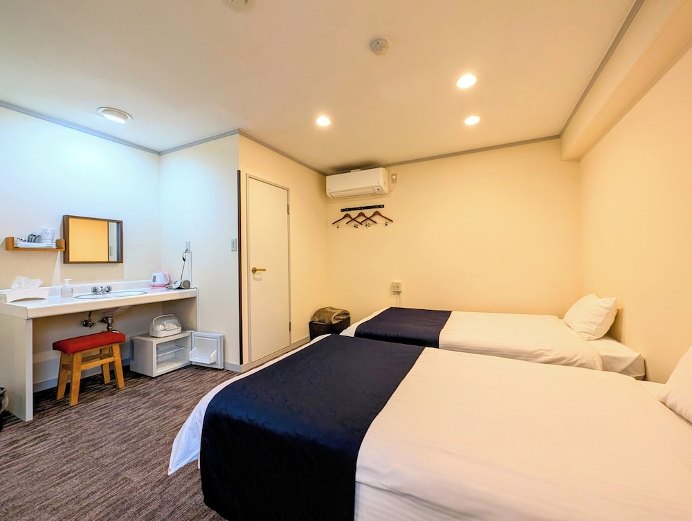 Kanazawa Station Hotel