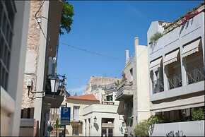 Nephiria's Art House, Under the Acropolis