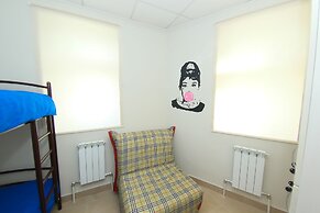 Kupe Capsule Hotel & Hostel