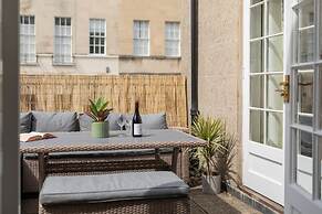 Crescent Mews