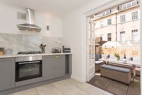 Crescent Mews