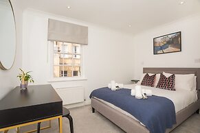 Crescent Mews