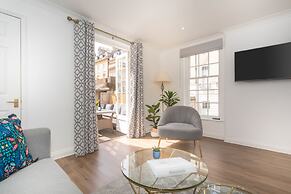 Crescent Mews