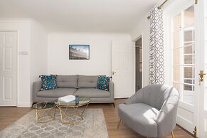 Crescent Mews