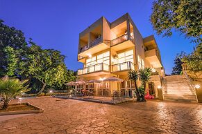 Amalia Hotel