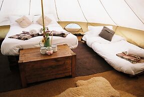 Overe - The Farm Camp