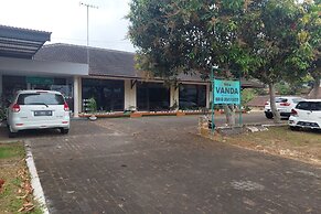 Vanda Villa Batu