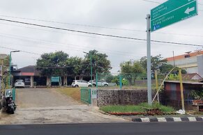Vanda Villa Batu