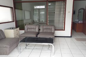 Vanda Villa Batu