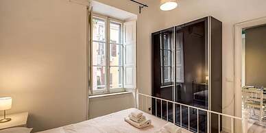 Colosseo 2 Bedroom Walking Distance