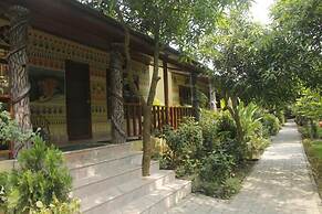 Rhino Land Jungle Lodge