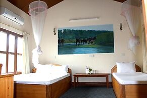 Rhino Land Jungle Lodge