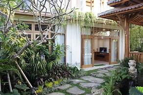 Graha Sandat Villas by GenuineHost
