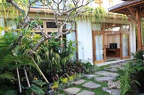 Graha Sandat Villas by GenuineHost