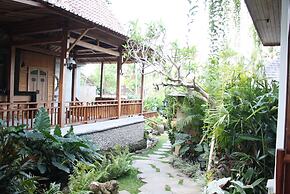 Graha Sandat Villas by GenuineHost