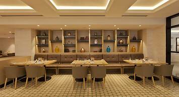 Lemon Tree Premier City Center Pune