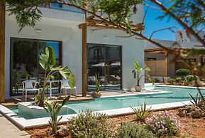 Paralos Lifestyle Beach