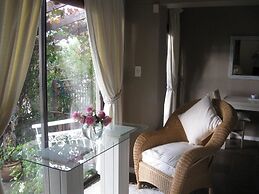 123 Ocean View Drive Apartment