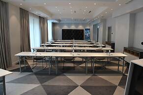 Holiday Inn Express Yerevan by IHG