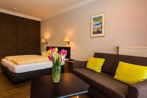 Garni Hotel & Ferienwohnungen Seeschlößchen